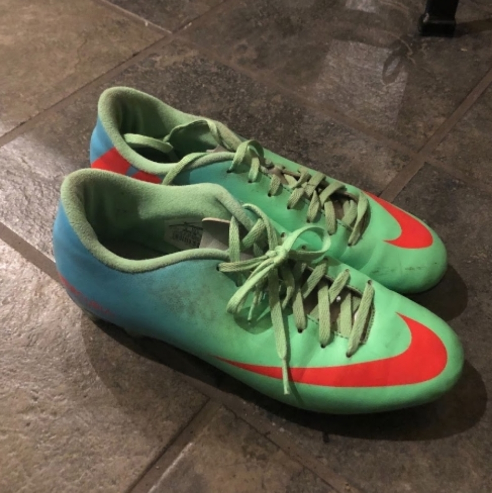 Mens Nike Soccer Cleats 9